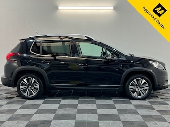 Used Peugeot 2008 2018 for sale - 76118765: Photo