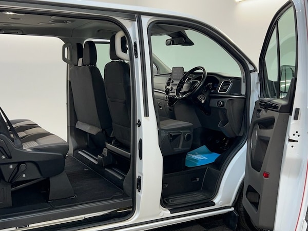 Used Ford Tourneo Custom 2019 for sale - 75728324: Photo 13