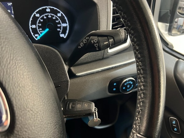 Used Ford Tourneo Custom 2019 for sale - 75728324: Photo 32