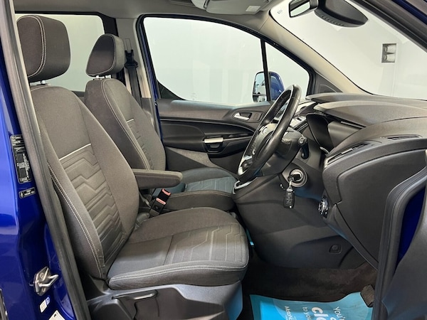 Used Ford Grand Tourneo Connect 2016 for sale - 76256601: Photo 16