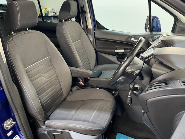 Used Ford Grand Tourneo Connect 2016 for sale - 76256601: Photo 17