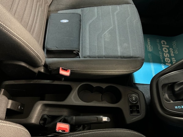 Used Ford Grand Tourneo Connect 2016 for sale - 76256601: Photo 30