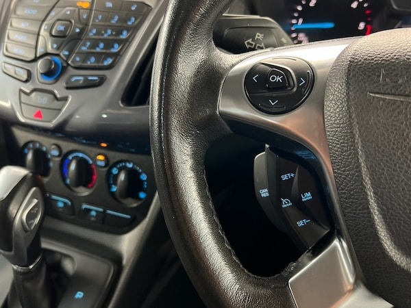 Used Ford Grand Tourneo Connect 2016 for sale - 76256601: Photo 32
