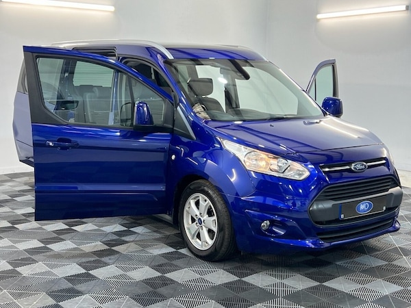 Used Ford Grand Tourneo Connect 2016 for sale - 76256601: Photo 47