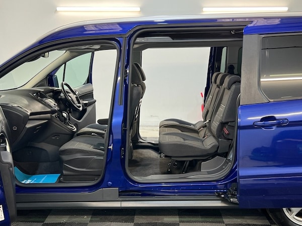Used Ford Grand Tourneo Connect 2016 for sale - 76256601: Photo 50
