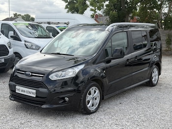 Used Ford Grand Tourneo Connect 2017 for sale - 79519902: Photo