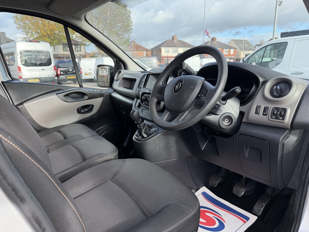 Used Renault Trafic 2018 for sale - 76483187: Photo 12