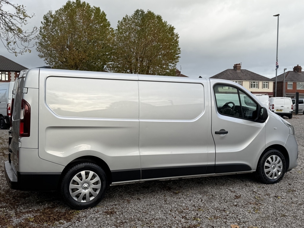 Used Renault Trafic 2018 for sale - 76483187: Photo 9