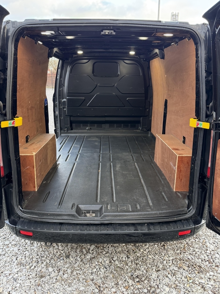 Used Ford Transit Custom 2021 for sale - 76893383: Photo 17