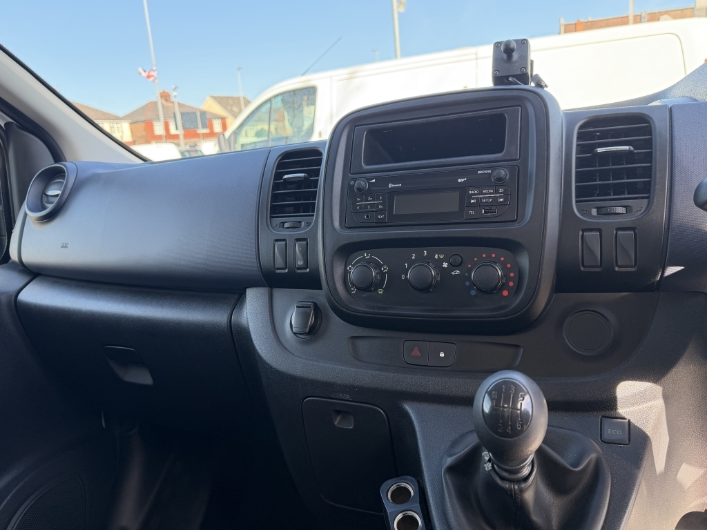 Used Vauxhall Vivaro 2018 for sale - 77933639: Photo 19