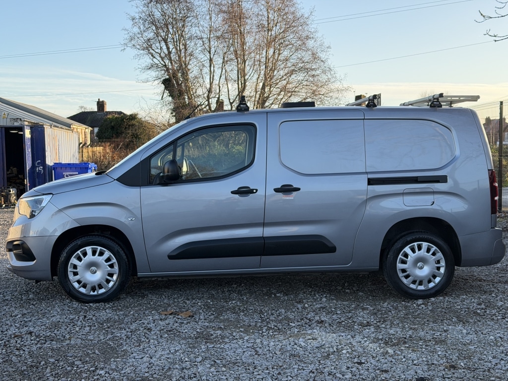 Used Vauxhall Combo 2022 for sale - 76749257: Photo 4