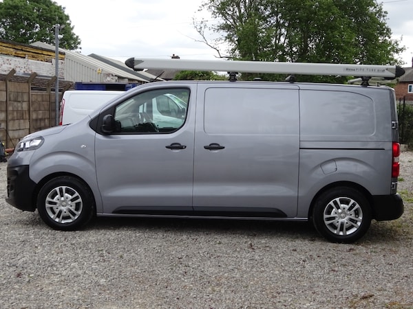 Used Vauxhall Vivaro 2022 for sale - 76182735: Photo 7