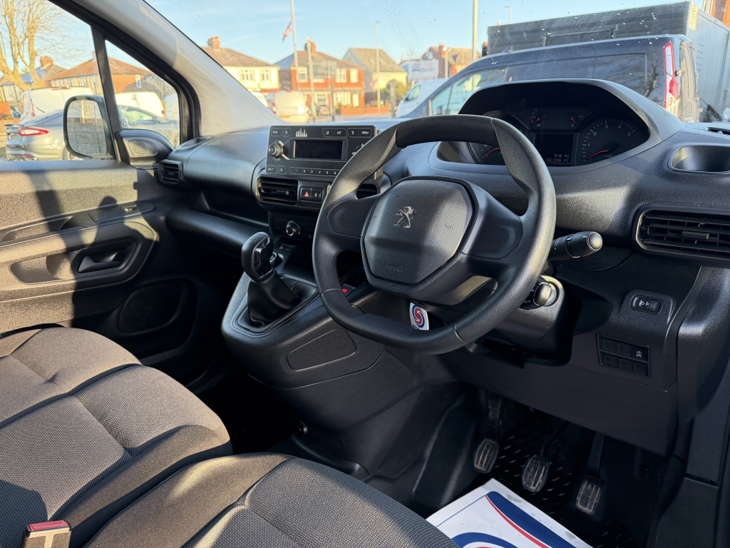 Used Peugeot Partner 2020 for sale - 77055298: Photo 11