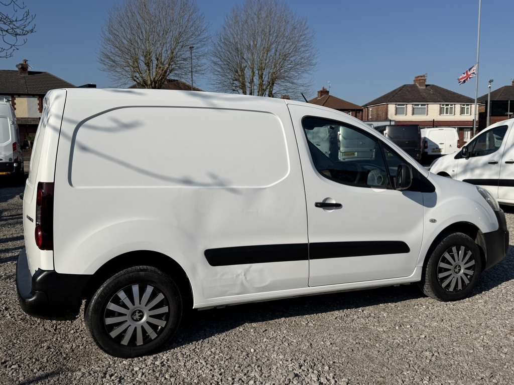 Used Peugeot Partner 2018 for sale - 77745231: Photo 9