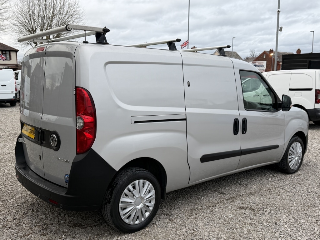 Used Vauxhall Combo 2017 for sale - 77837282: Photo 12
