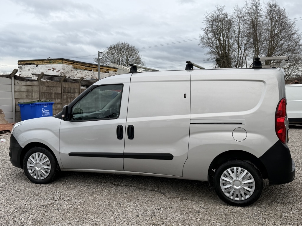 Used Vauxhall Combo 2017 for sale - 77837282: Photo 7