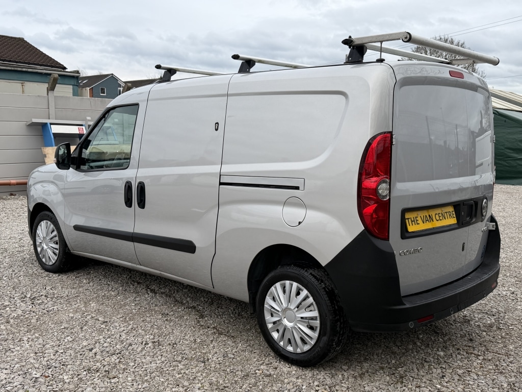 Used Vauxhall Combo 2017 for sale - 77837282: Photo 8