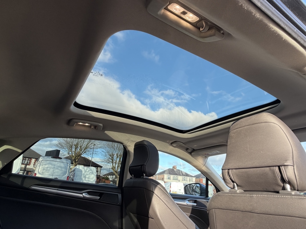 Used Ford Mondeo 2015 for sale - 77115210: Photo 18