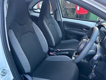 Used Toyota Aygo X 2022 for sale - 78363692: Photo