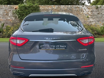 Used Maserati Levante 2017 for sale - 79250036: Photo