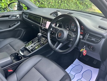 Used Porsche Macan 2022 for sale - 79009737: Photo