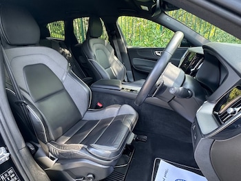 Used Volvo XC60 2019 for sale - 78701892: Photo