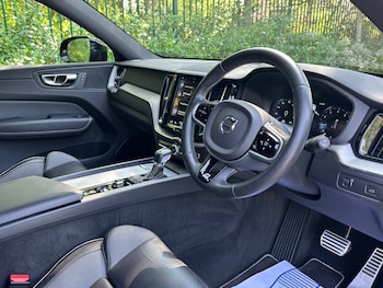 Used Volvo XC60 2019 for sale - 78701892: Photo