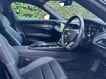 Used Audi e-tron GT 2022 for sale - 79493922: Photo