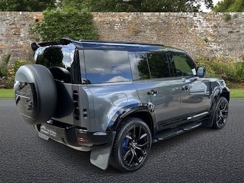 Used Land Rover Defender 110 2021 for sale - 79345773: Photo