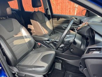 Used Ford Kuga 2015 for sale - 79265939: Photo