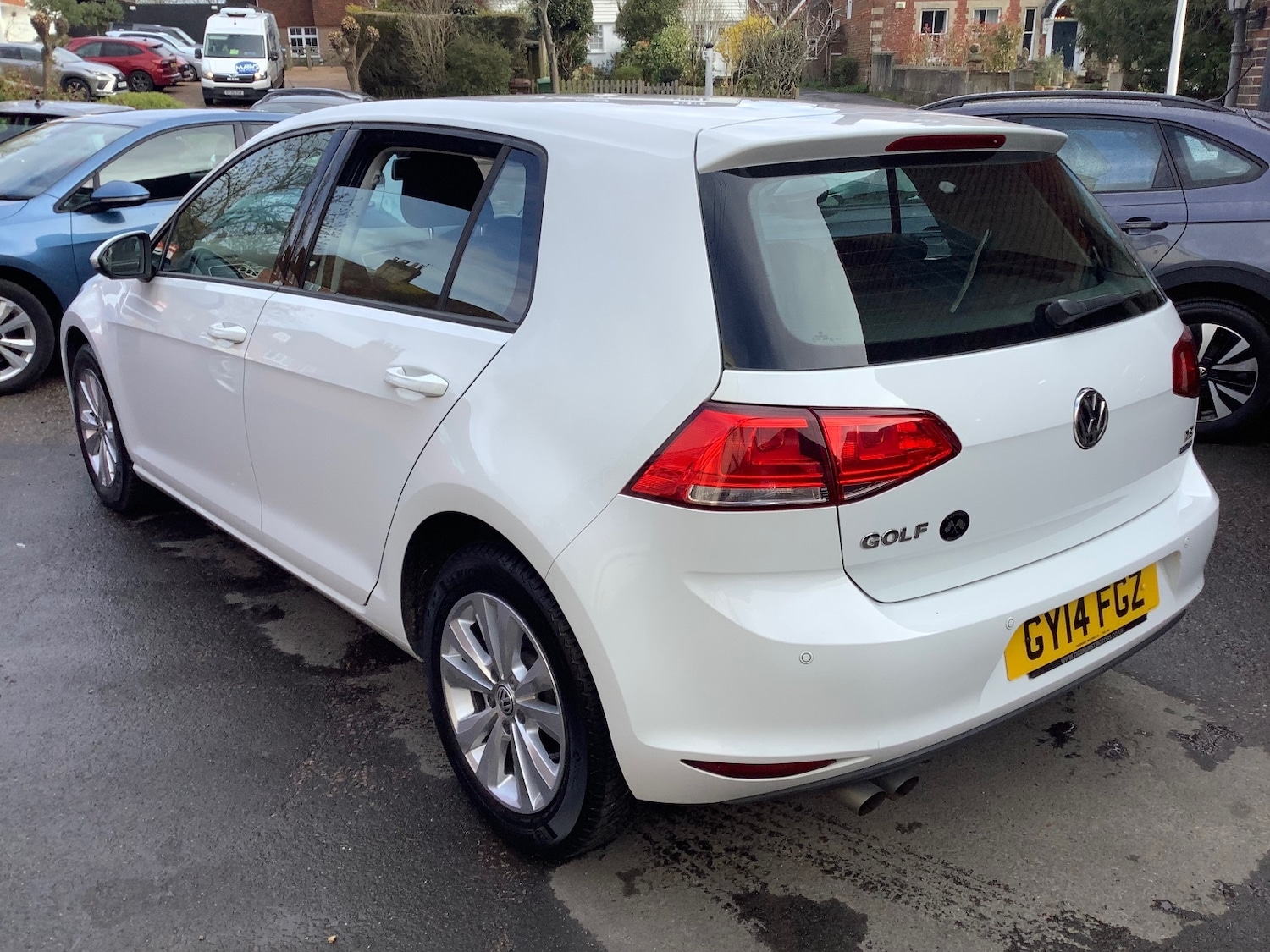 Used Volkswagen Golf 2014 for sale - 78041974: Photo 2