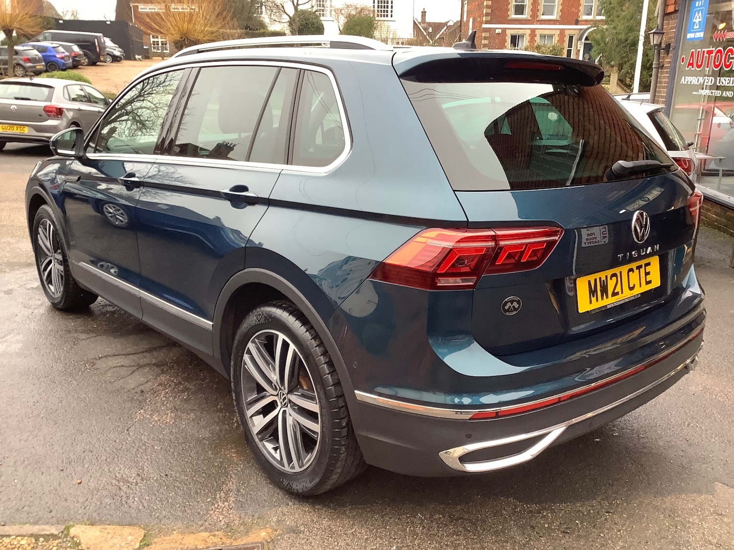 Used Volkswagen Tiguan 2021 for sale - 77702687: Photo 2