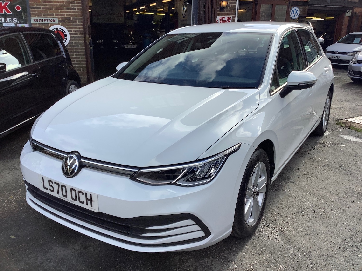 Used Volkswagen Golf 2020 for sale - 76452199: Photo 1