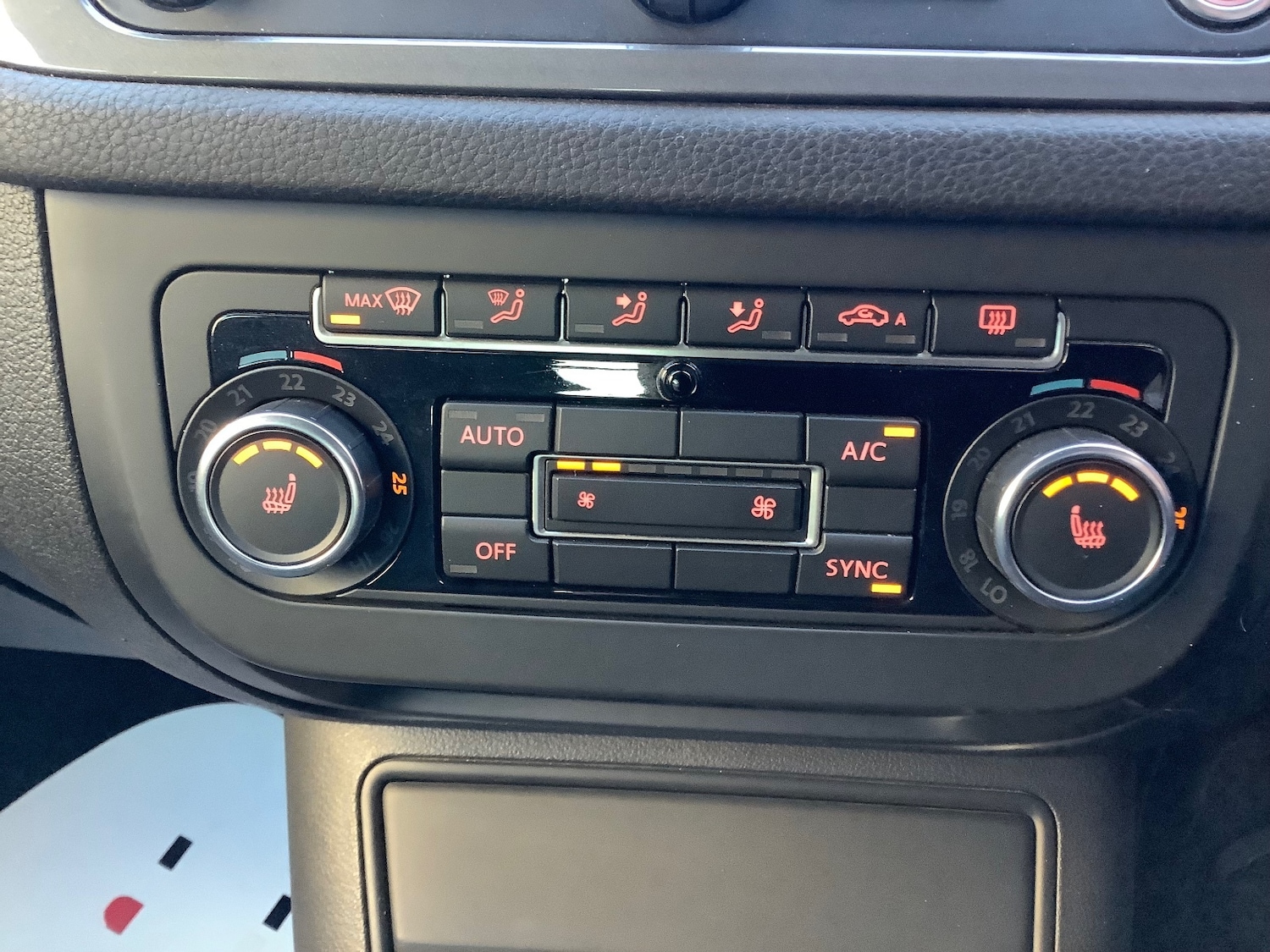 Used Volkswagen Tiguan 2014 for sale - 77095292: Photo 18