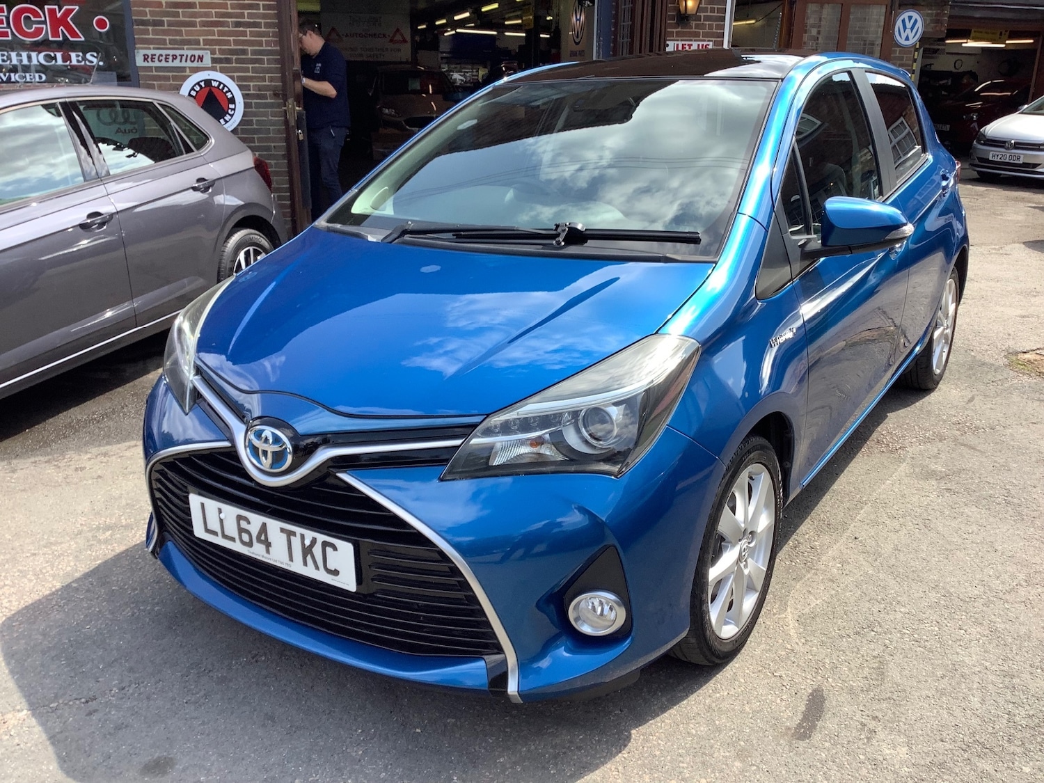 Used Toyota Yaris 2014 for sale - 76971269: Photo 1