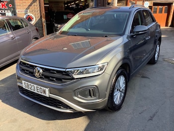 Used Volkswagen T-Roc 2023 for sale - 79161963: Photo