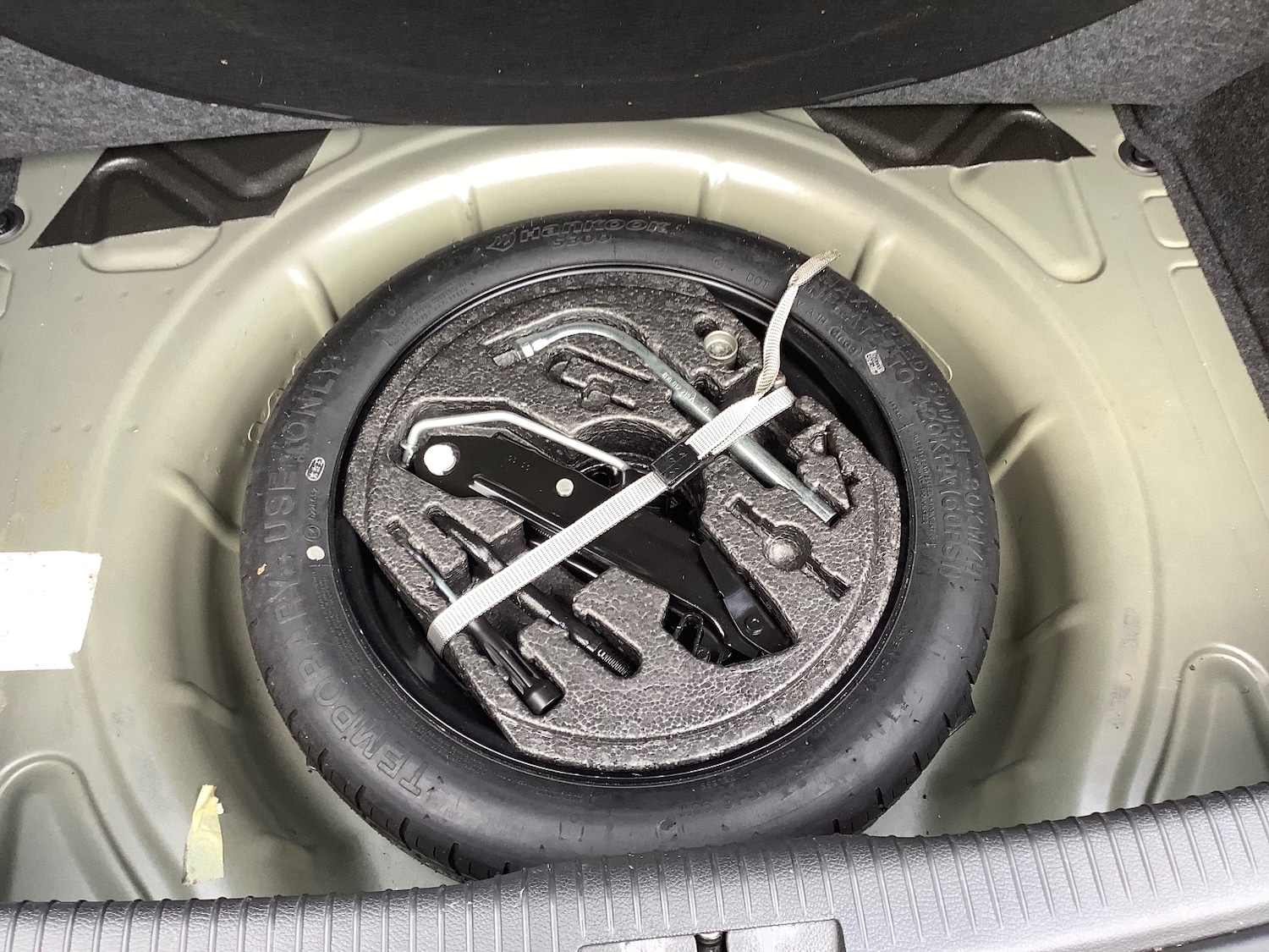 Used Volkswagen Golf 2010 for sale - 77739976: Photo 8