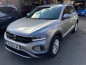 Used Volkswagen T-Roc 2023 for sale - 79349790: Photo