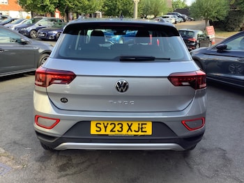 Used Volkswagen T-Roc 2023 for sale - 79349790: Photo