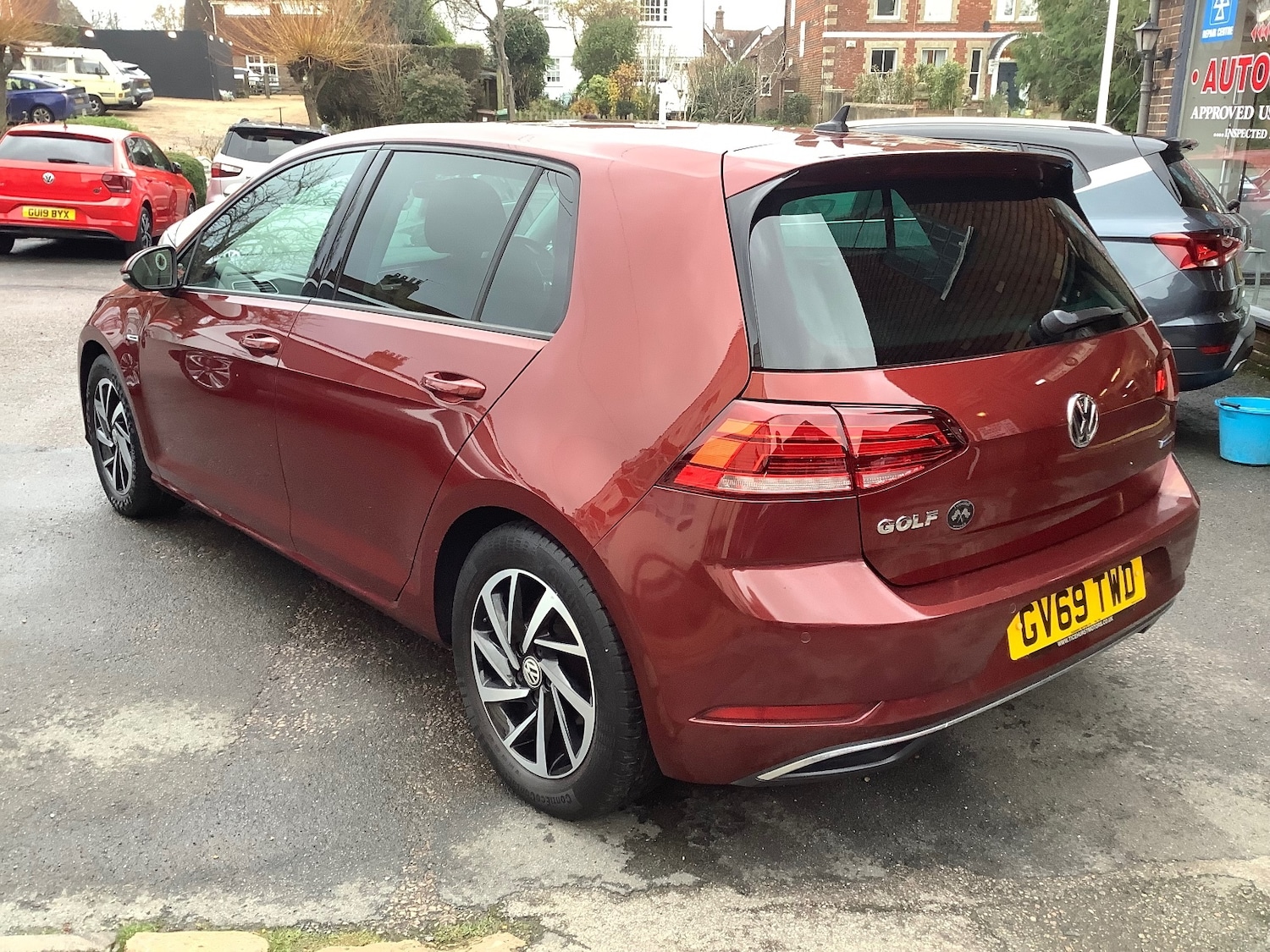 Used Volkswagen Golf 2020 for sale - 76881680: Photo 2
