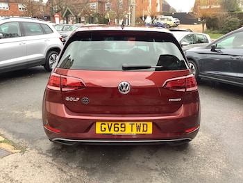 Used Volkswagen Golf 2020 for sale - 76881680: Photo