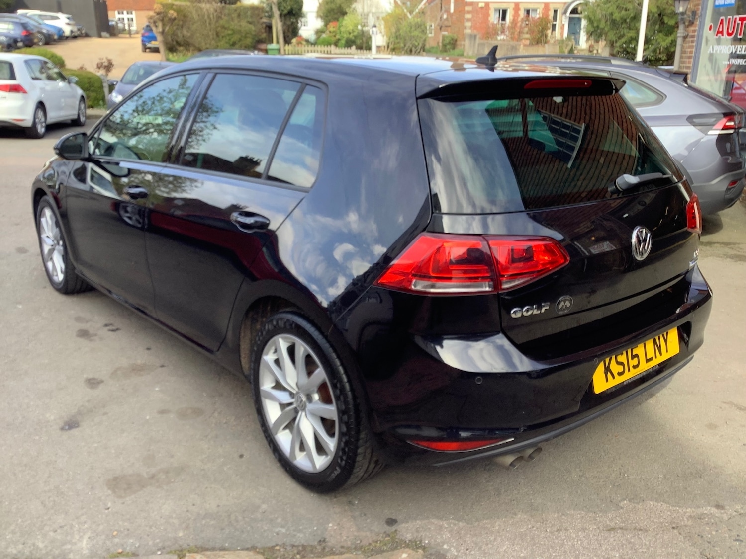 Used Volkswagen Golf 2015 for sale - 78158661: Photo 2