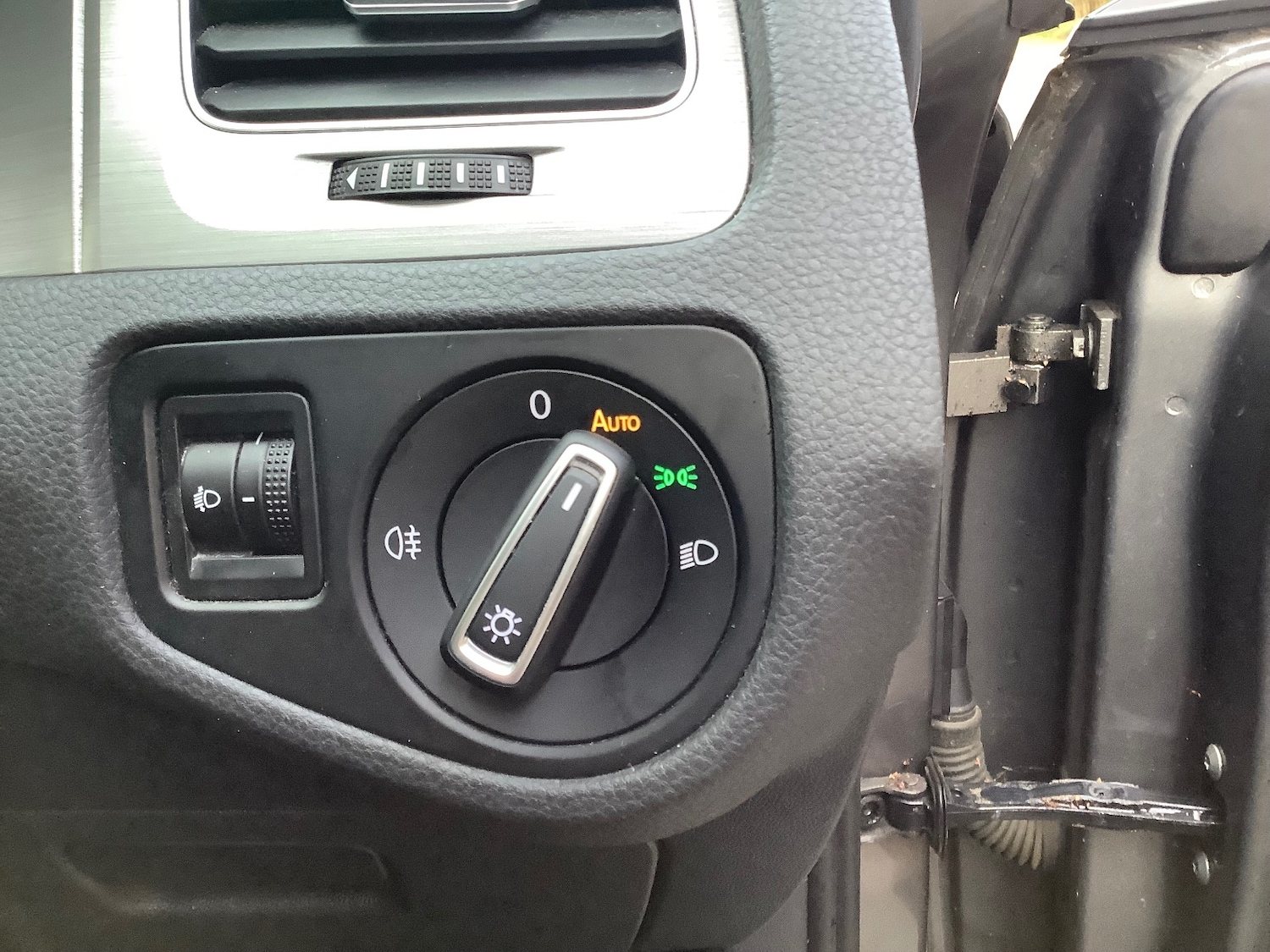 Used Volkswagen Golf 2015 for sale - 77013149: Photo 14