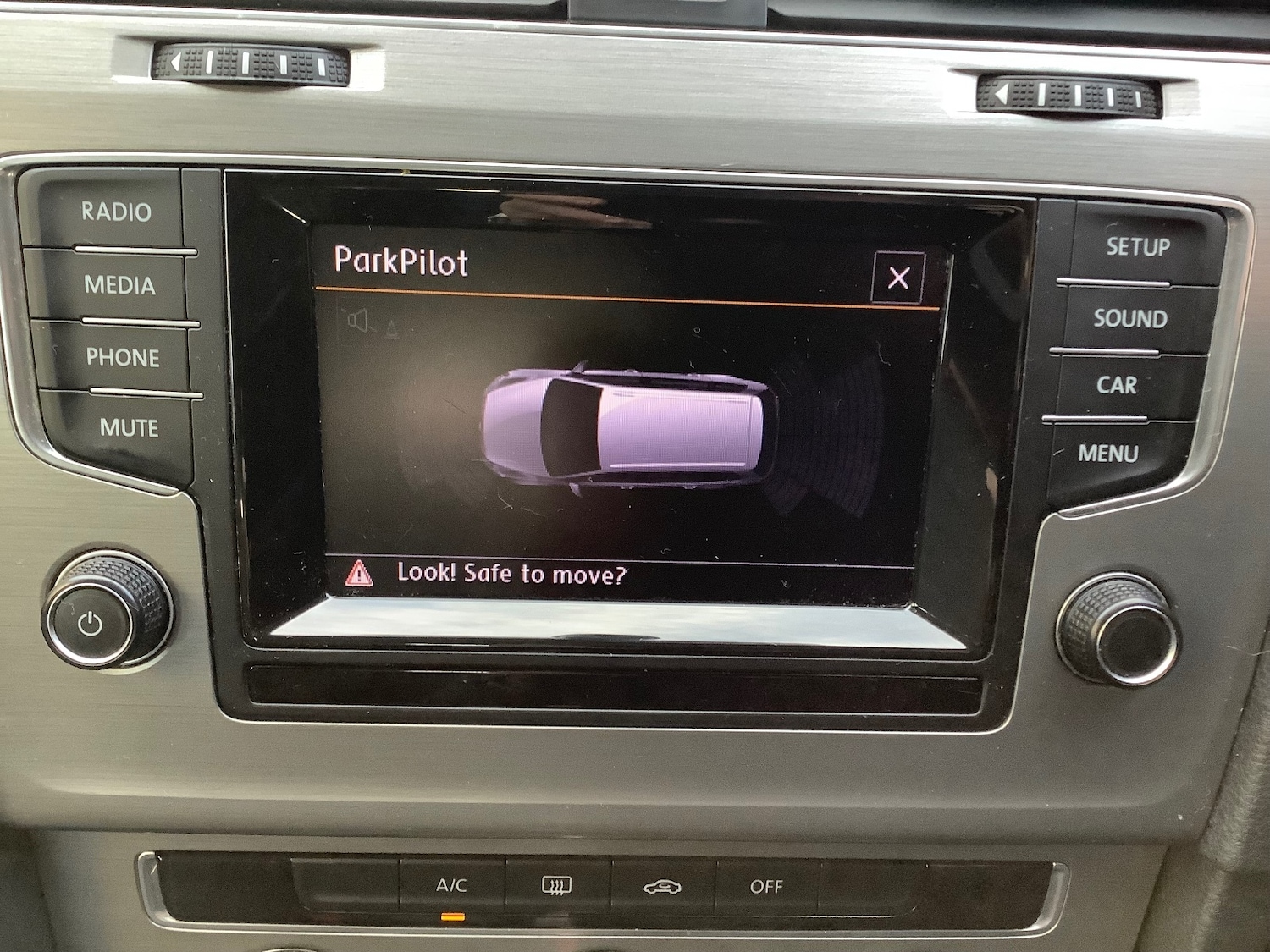 Used Volkswagen Golf 2015 for sale - 77013149: Photo 23