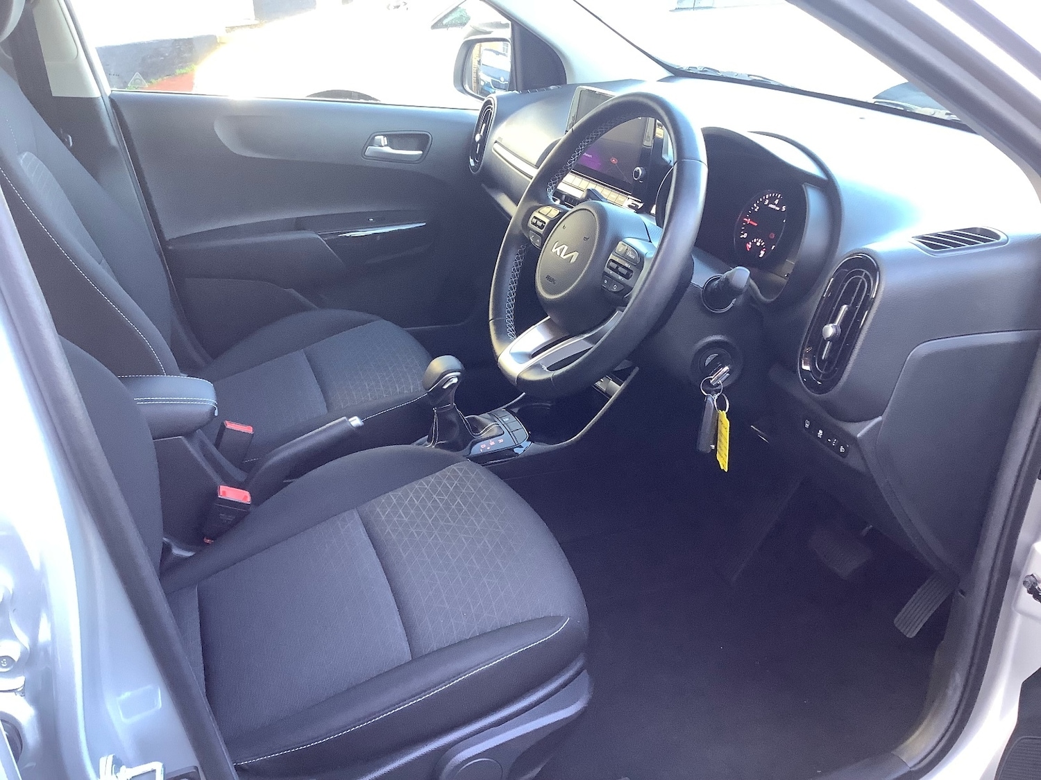 Used Kia Picanto 2022 for sale - 76954195: Photo 11