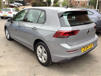 Used Volkswagen Golf 2024 for sale - 78059753: Photo