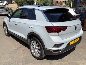 Used Volkswagen T-Roc 2021 for sale - 78724522: Photo