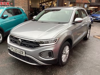 Used Volkswagen T-Roc 2023 for sale - 79677799: Photo