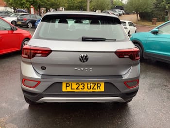 Used Volkswagen T-Roc 2023 for sale - 79677799: Photo
