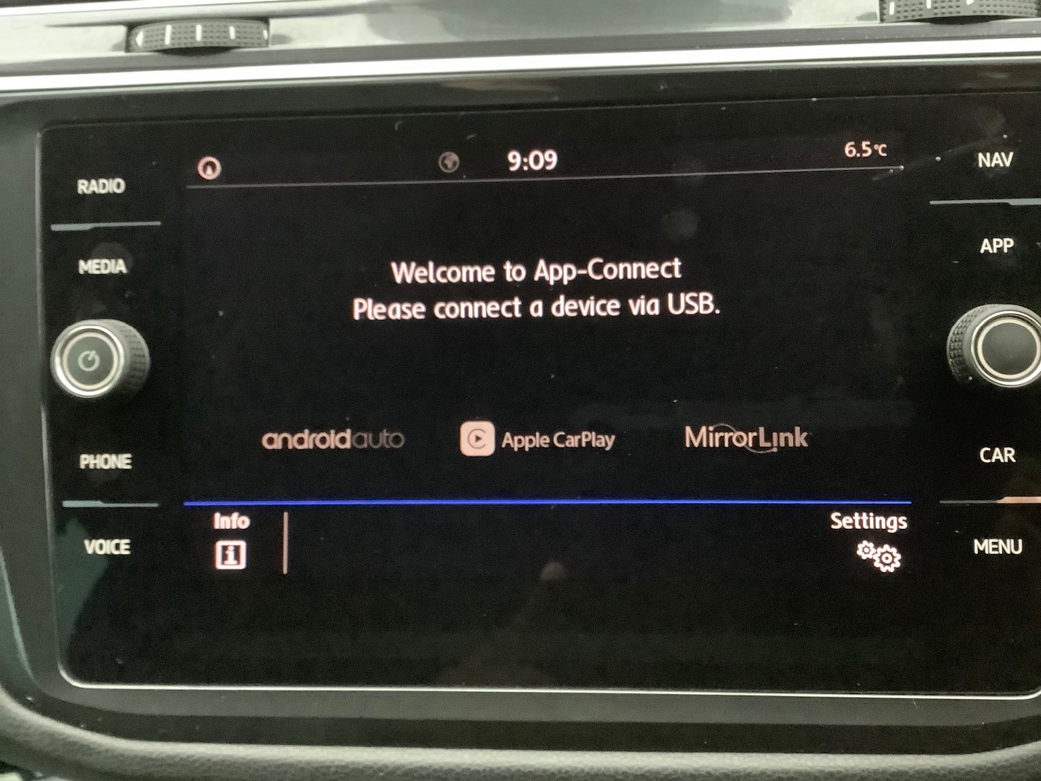 Used Volkswagen Tiguan 2020 for sale - 77300369: Photo 21